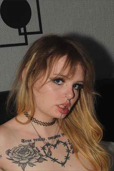 Pixie🧚 FREE SNAPCHAT PREMIUM FOR BUYERS😈 profile photo 3