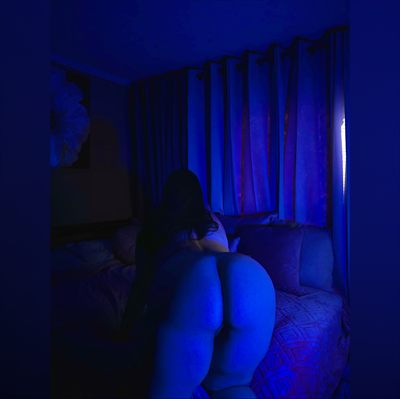M 🤩 profile photo 2