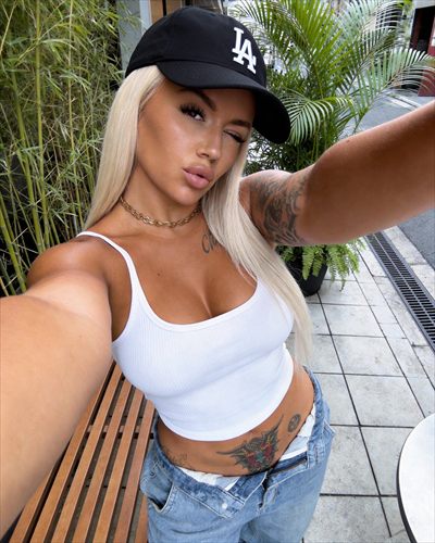 Blaire Oxlonge