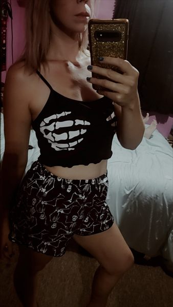 Miss Nikki profile photo 2