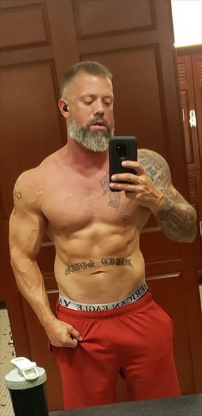 Muscle_dad84 profile photo 2