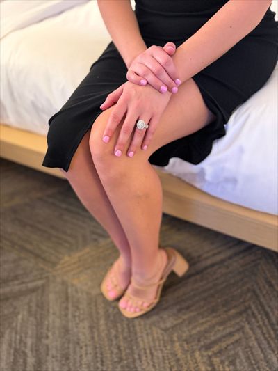 Hotwife_Alex
