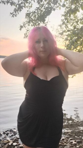 Sexy Lexi profile photo 3