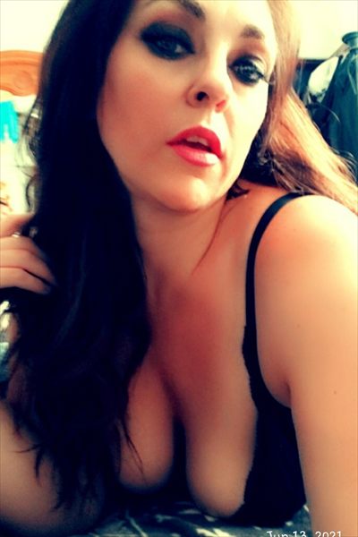 Michelle Swallows👅💋