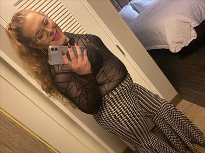 MissEllaneous profile photo 3