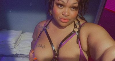 Mia the ThroatGoddessxx