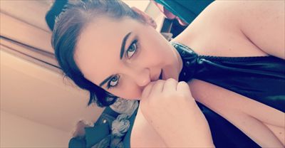 NAUGHTY-ROBYN profile photo 2