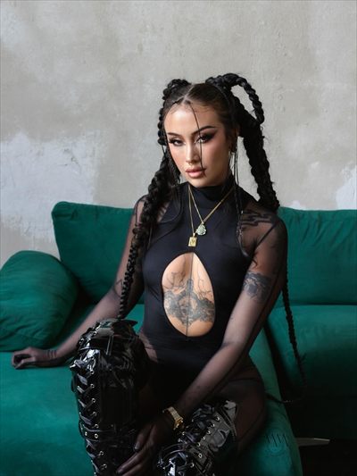Mistress Max 🔐