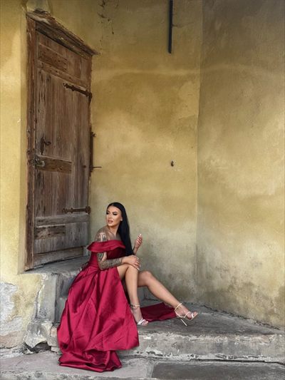 Mădălina profile photo 3