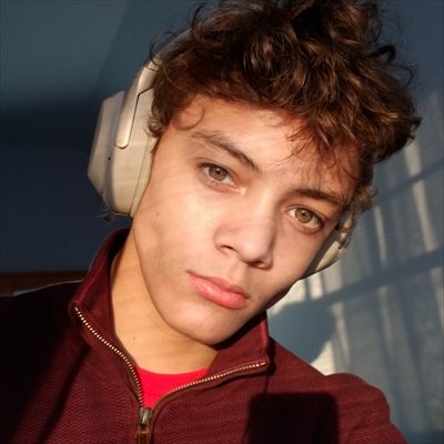 Isaiah Larkin profile photo 2