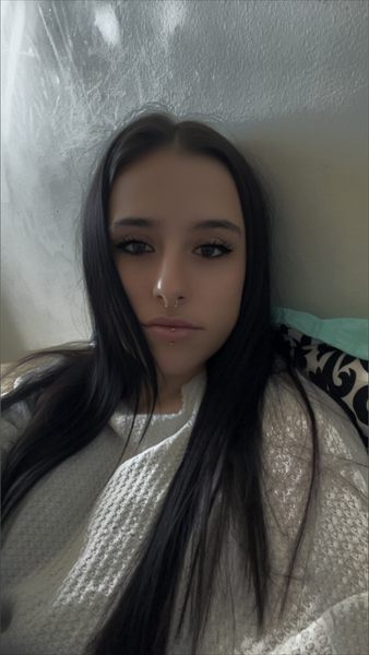 Brunette_hot