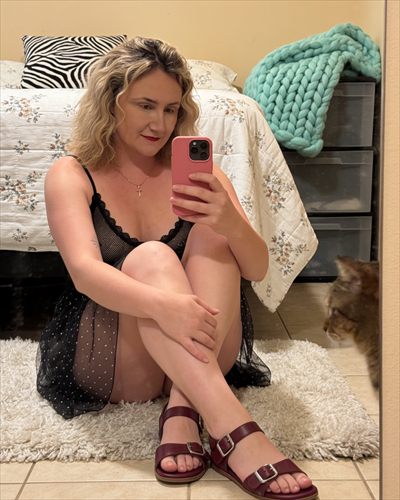 ⏰ NAUGHTY 👿 ! Dm me ⏰