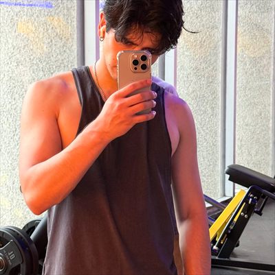Santi twink boy