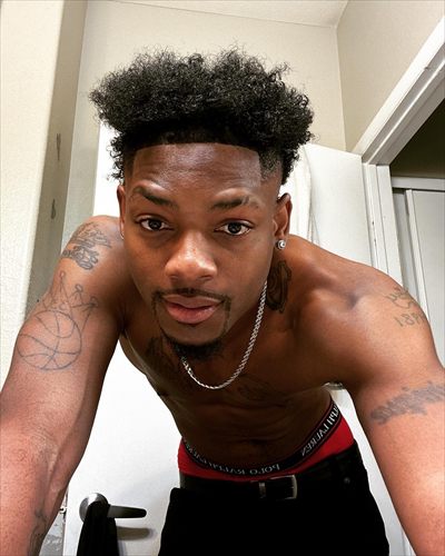 Stretch profile photo 2