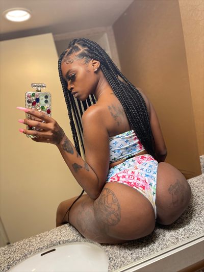 Slime thick with a phat Click💦😻