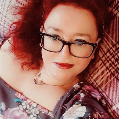 The fiery redhead 💋