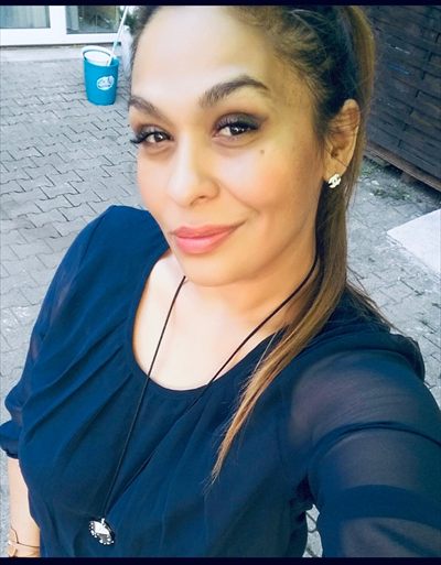 Ms.Laura