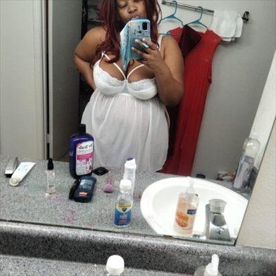 NICOLE THOMAS profile photo 2