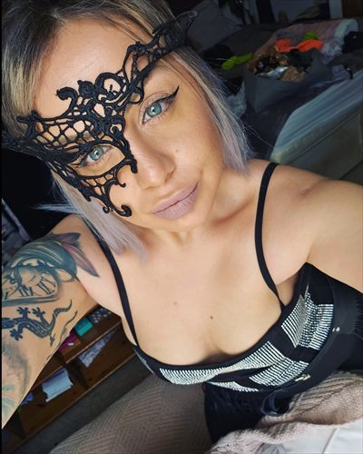Elizabeth INK profile photo 2