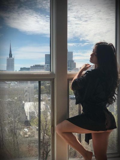Victoria Q profile photo 2