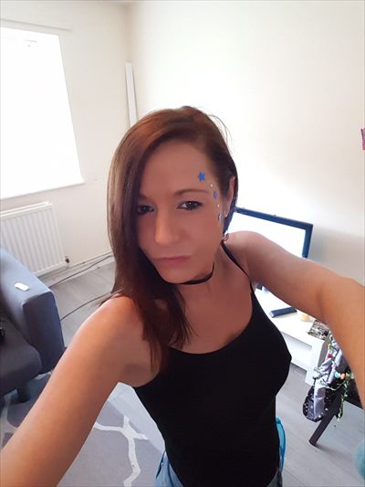 Sexy Brunette profile photo 2