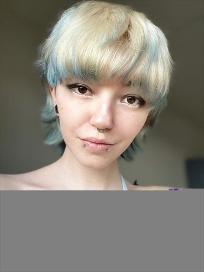 Kate Lavender 🖤🌊🦈 profile photo 3