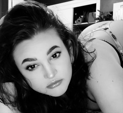 Erin 😘 profile photo 2