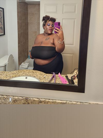 Queen Destiny profile photo 2