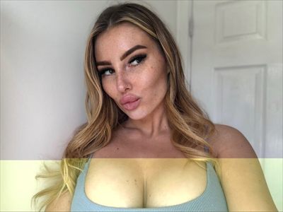 Dannii Louise profile photo 3