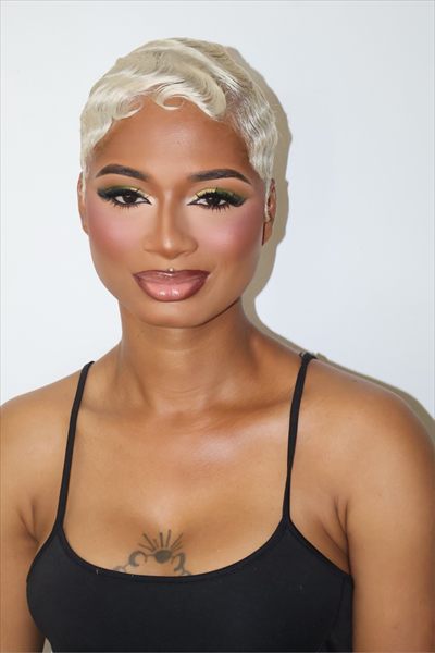 Tiffany Stackemz
