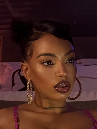 Tiffany Savage🤍 profile photo 3