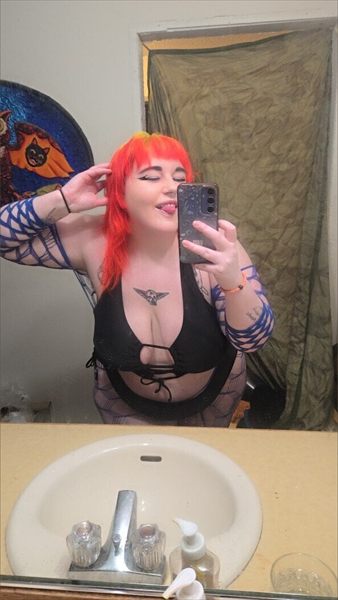 Feral Fae Queen profile photo 3