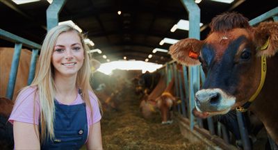 Becky Houzé 🐮 profile photo 2