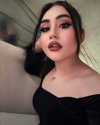 Elle profile photo 2