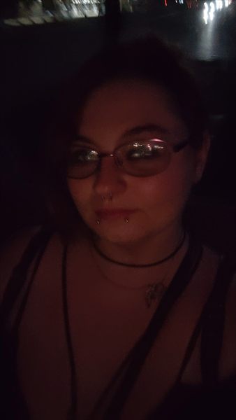 Scarsgirl16 profile photo 2