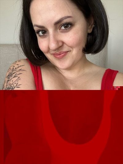 Evie Zabelle profile photo 3
