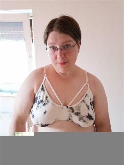 Mia profile photo 3