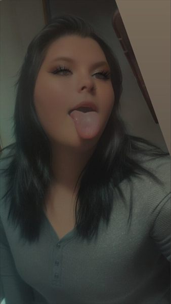 Daddy’s little demon profile photo 3