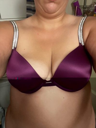 Sexynaughtywife09 profile photo 3