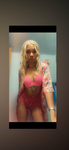 WetPinkPixxxie