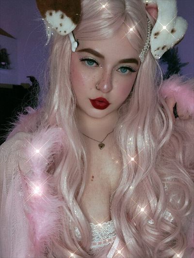𝕸𝖎𝖒𝖎 🌙🦇🥀🖤