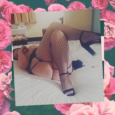 Lily Night profile photo 2