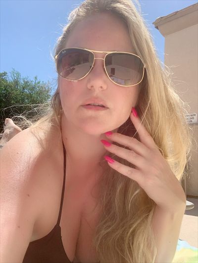 BLONDIE