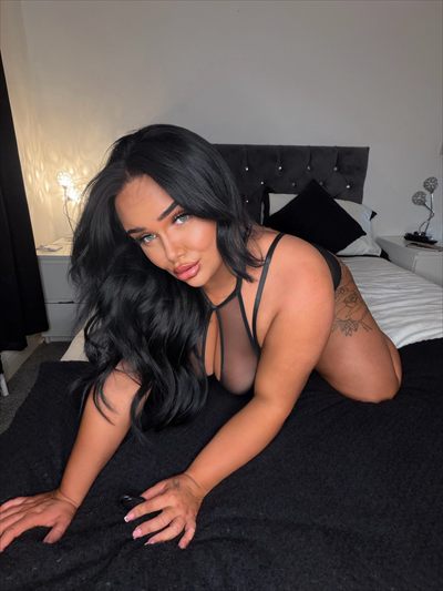 🖤 𝐋𝐈𝐕𝐕𝐒 𝐅𝐑𝐄𝐄 𝐏𝐀𝐆𝐄 🖤