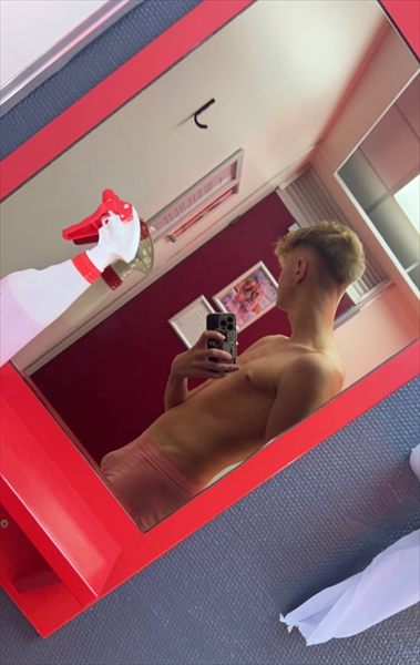 Tall Hot King 🤴🏼 😈 profile photo 3