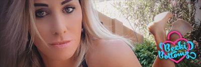 Becki Bottomz profile photo 2