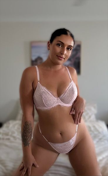 SophieSins profile photo 3