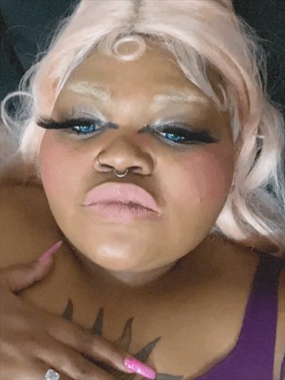 TRIBUTE QUEEN