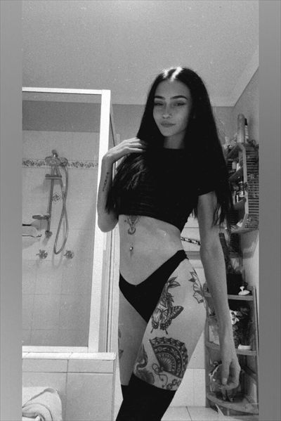 Tash ✨ profile photo 3
