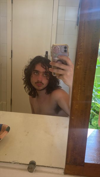 uncut enby 🌞💋